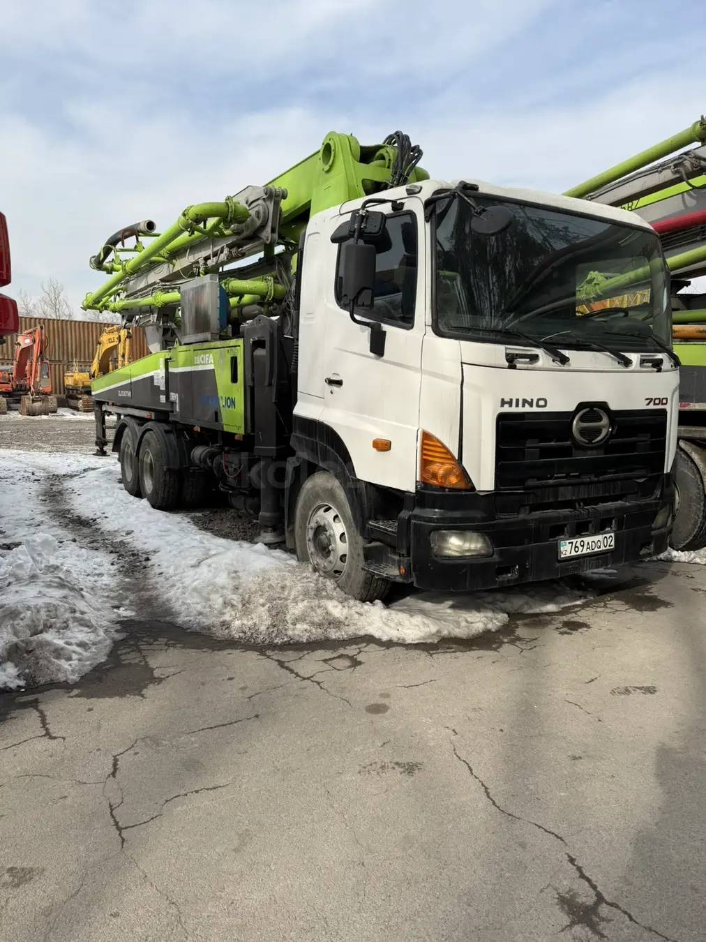 Аренда автобетононасосов (слон, кобра, АБН)