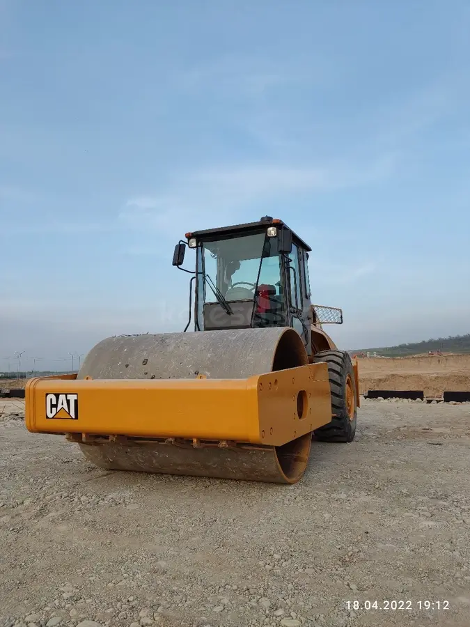 Каток строительный грунтовый аренда - фото 7