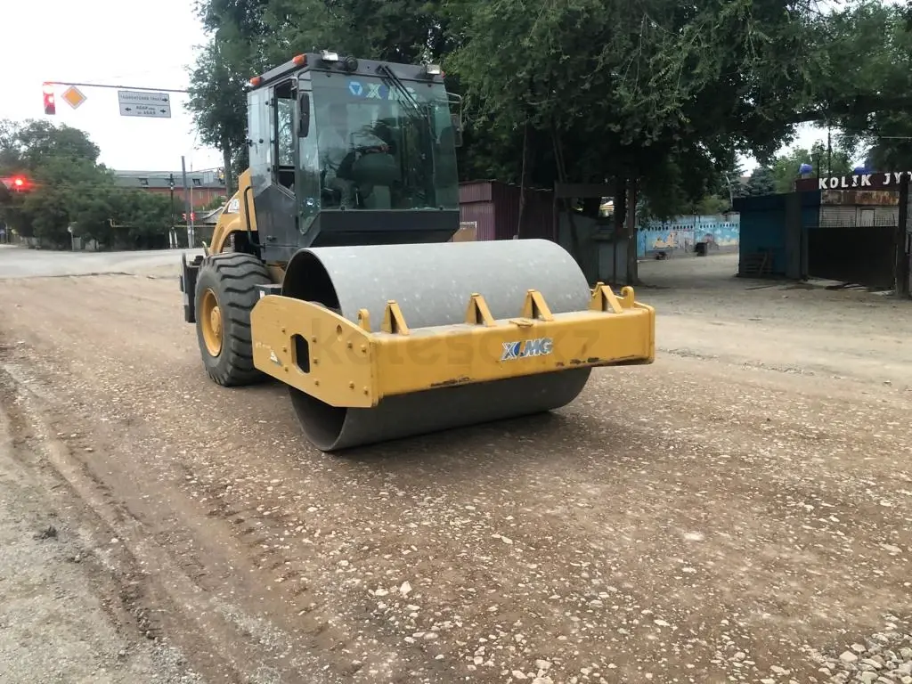 Грунтовые катки XCMG XS142S (14тонн) - фото 2