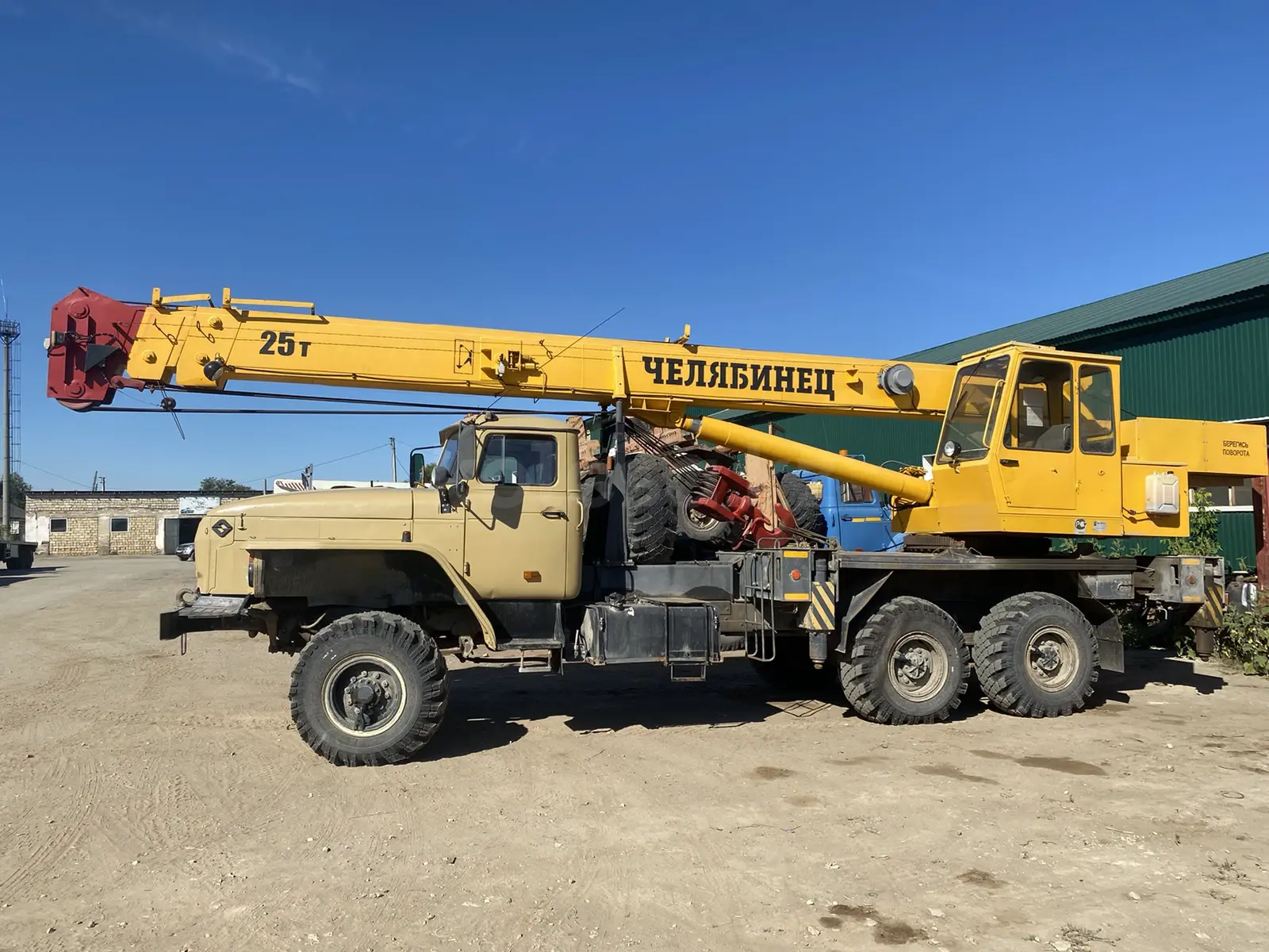 Автокран Урал - фото 4