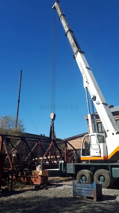Автокран 50-70 тонн - фото 3