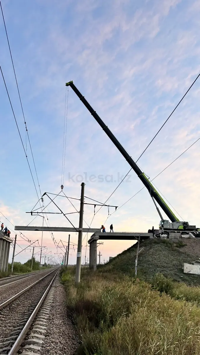 Автокран 200-300 тонн - фото 2