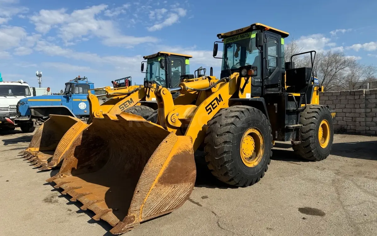 Погрузчик SEM 655D - фото 3