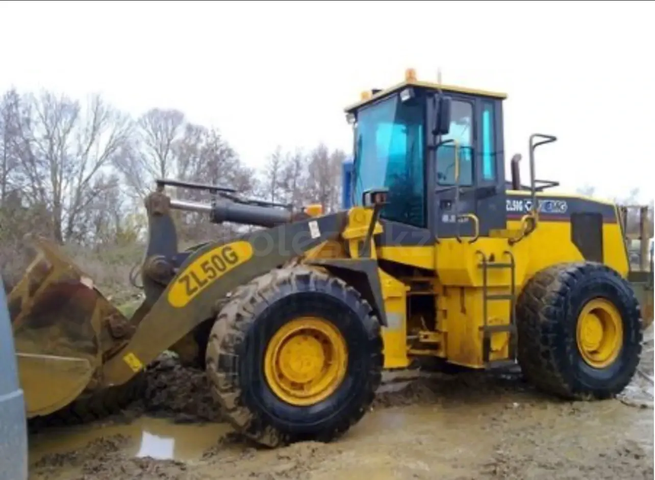 Фронтальный погрузчик 3 куб, 5тонн - фото 3