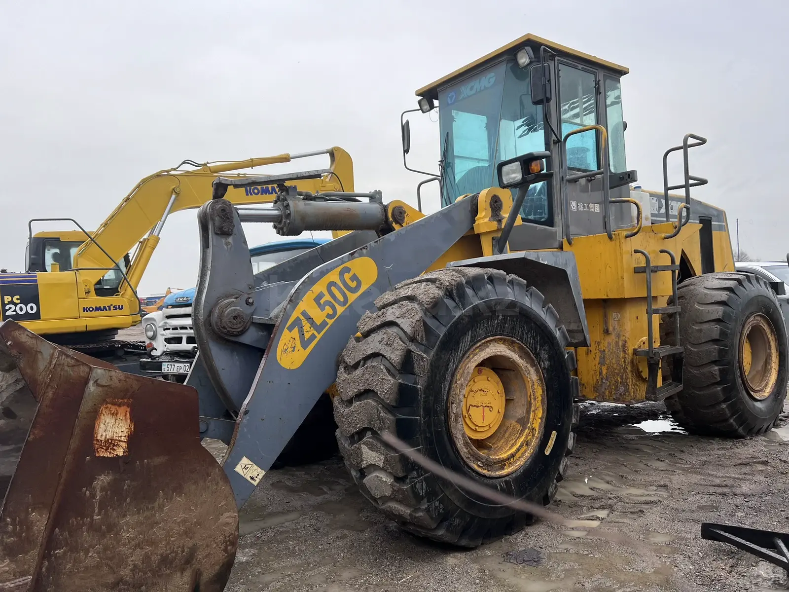 Фронтальный погрузчик 3 куб, 5тонн - фото 6