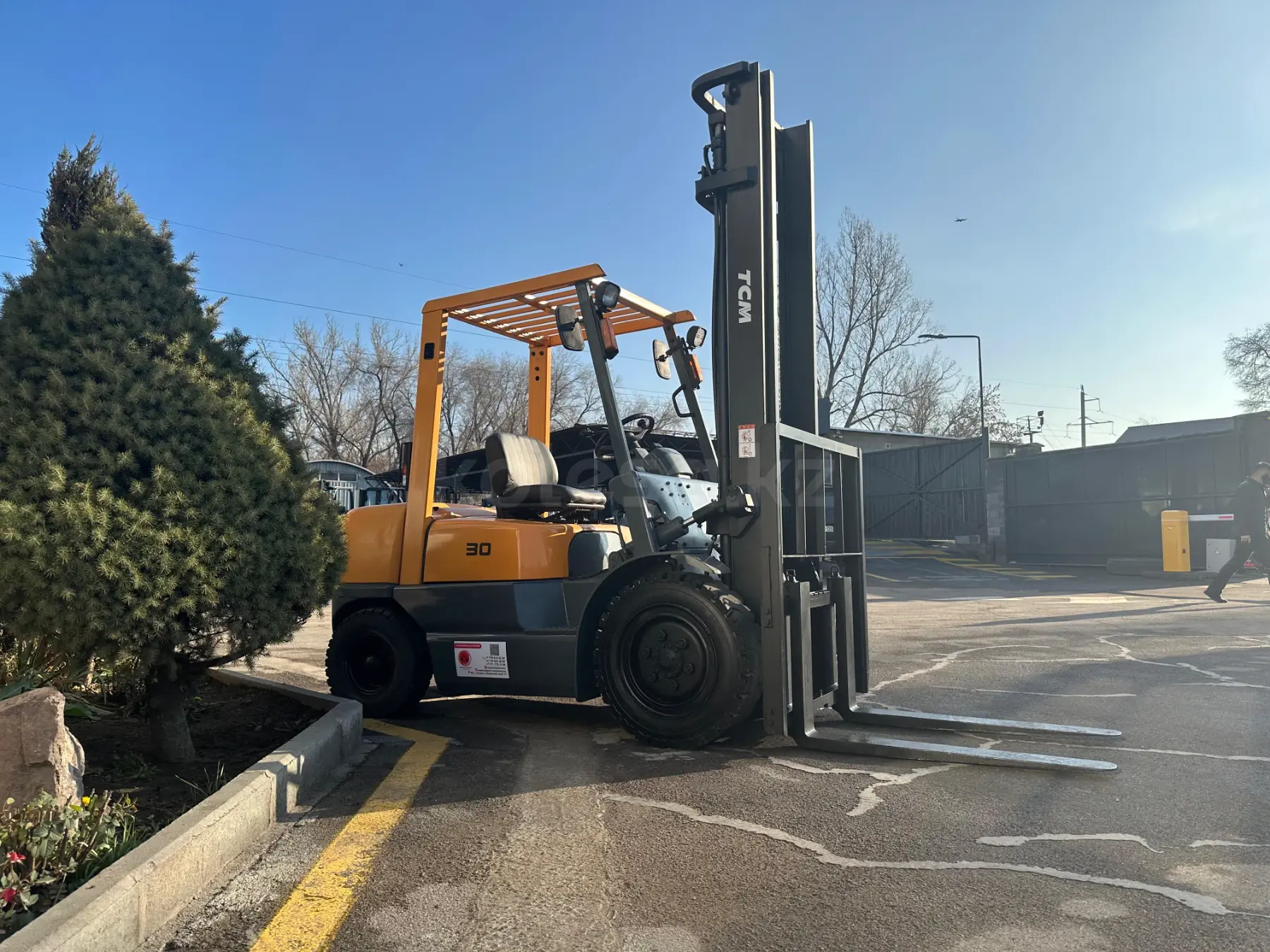 Аренда Японских вилочных погрузчиков от 1,5тонны до 3 тонн - фото 7