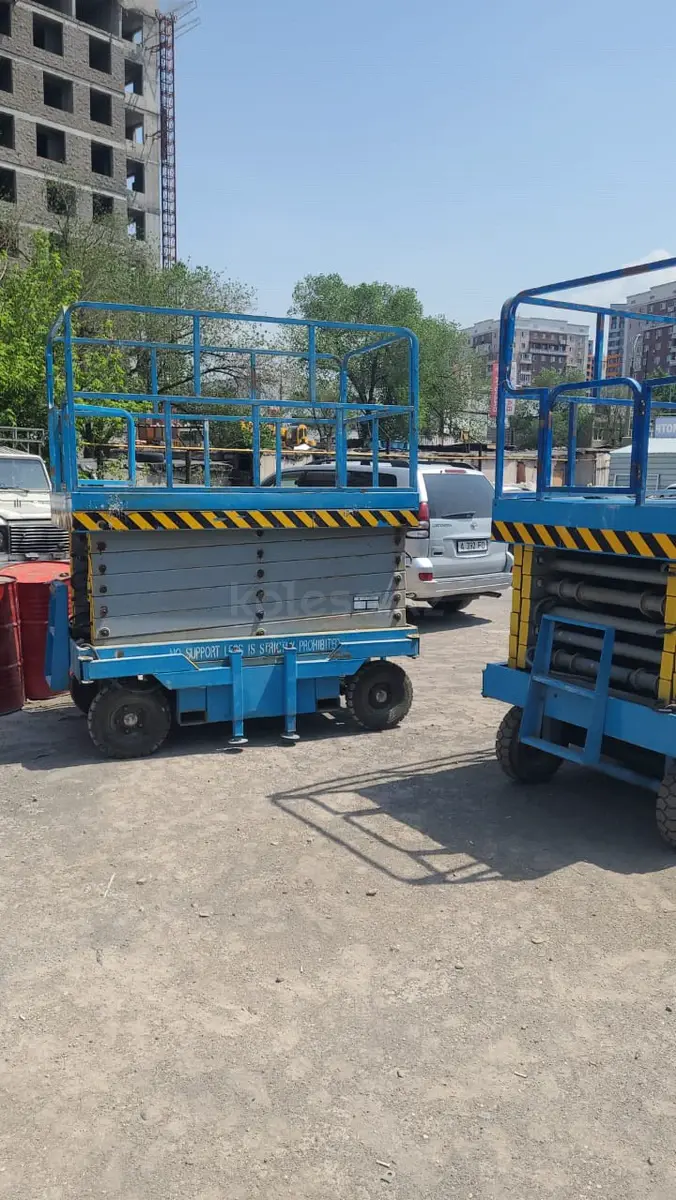 Ножничные подъемники 8, 12 метров