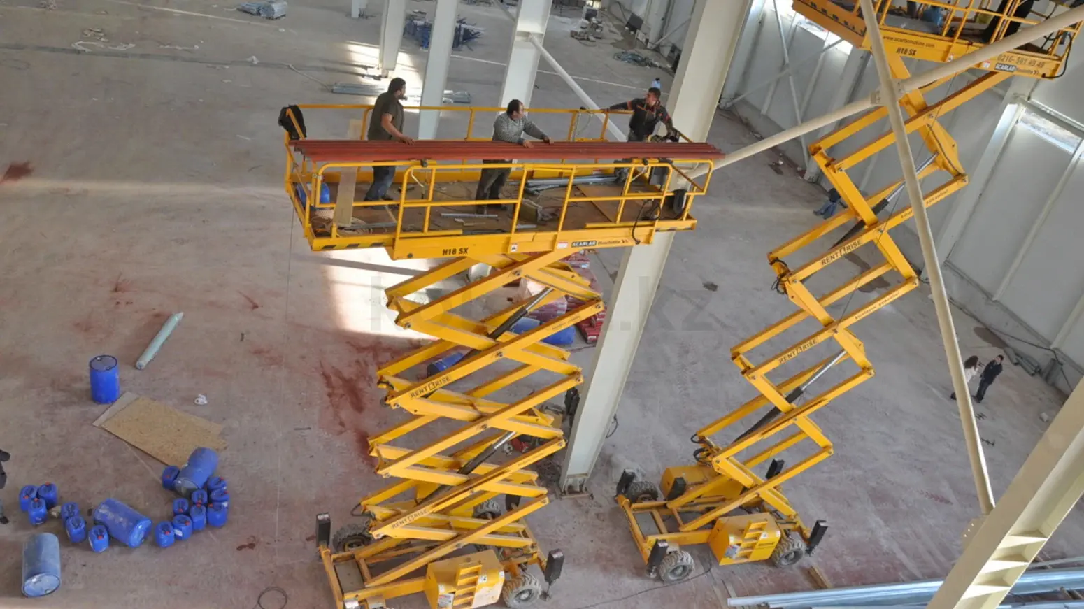 НОЖНИЧНЫЙ ПОДЪЕМНИК ДЛЯ МОНТАЖНЫХ РАБОТ HAULOTTE H 18 SX - фото 2