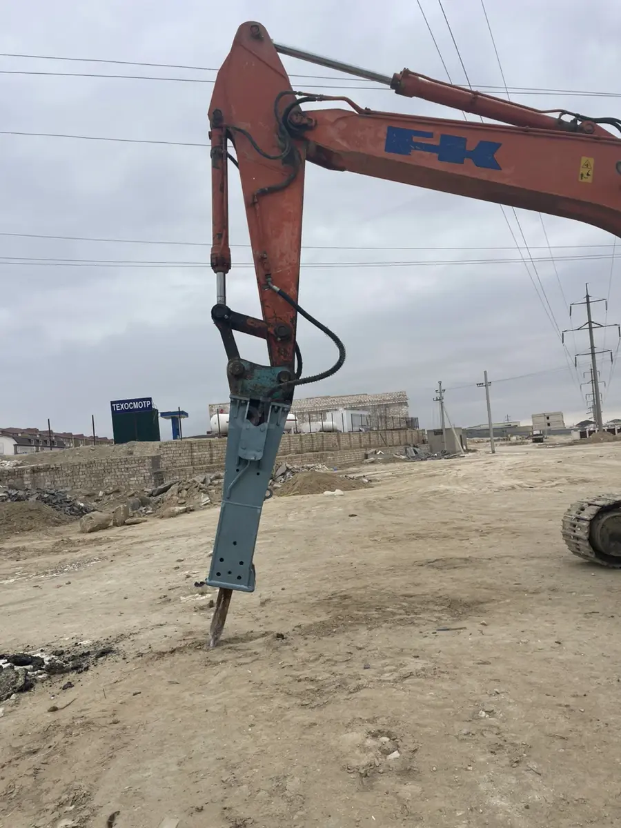 Экскаваторы с опытными операторами - фото 7