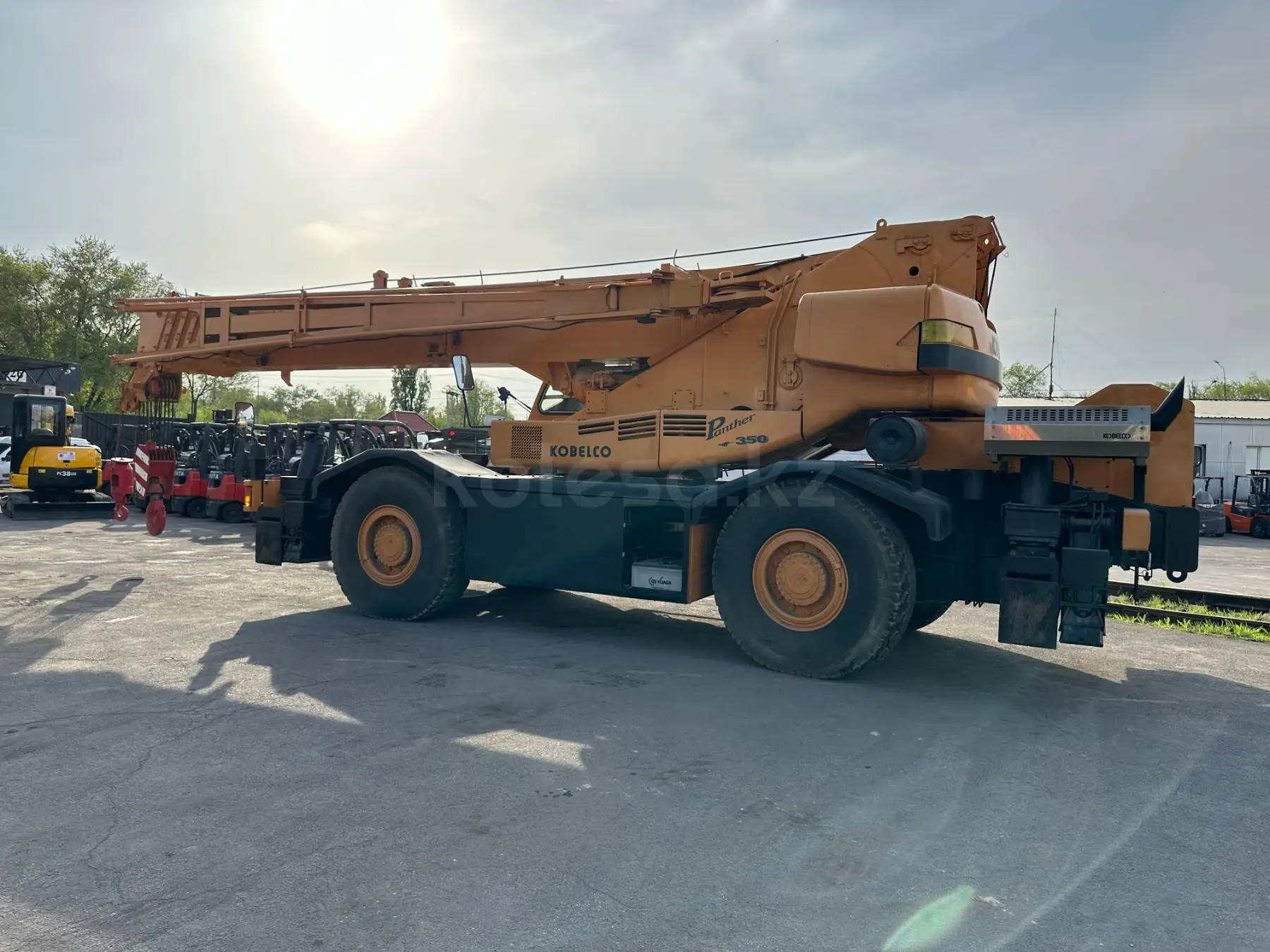 Аренда японского короткобазного крана 35 тонн - фото 2