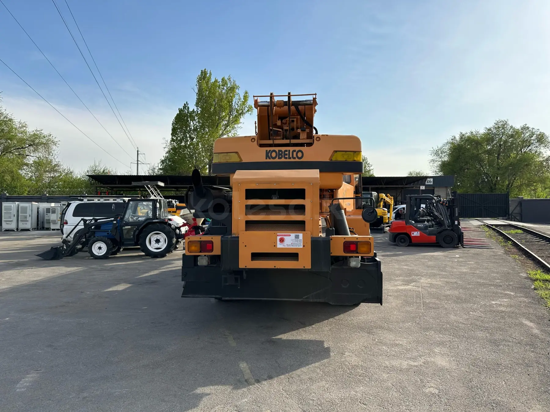 Аренда японского короткобазного крана 35 тонн - фото 3