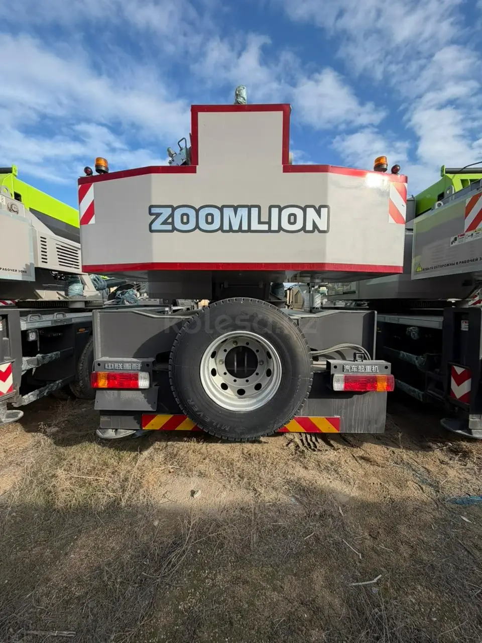 Аренда автокрана 25 тонн ZOOMLION новый