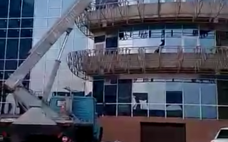 Услуги автовышки Зил Агп 18 телескоп 2005г за час