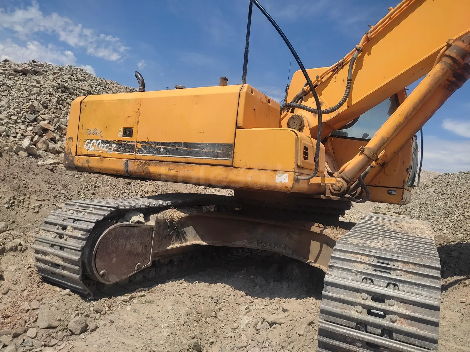 Сдам в аренду гусеничный экскаватор - фото 2